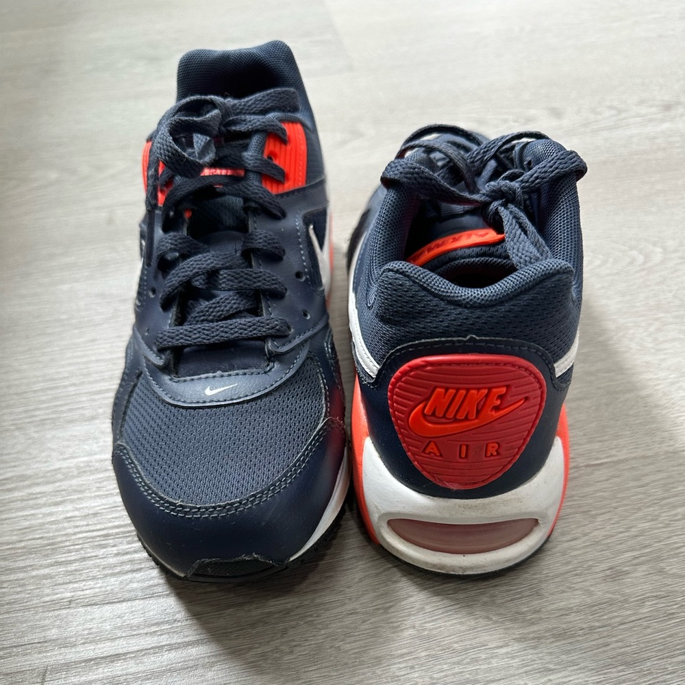 Nike Women's Air Max Blue, White and orange, Size 8